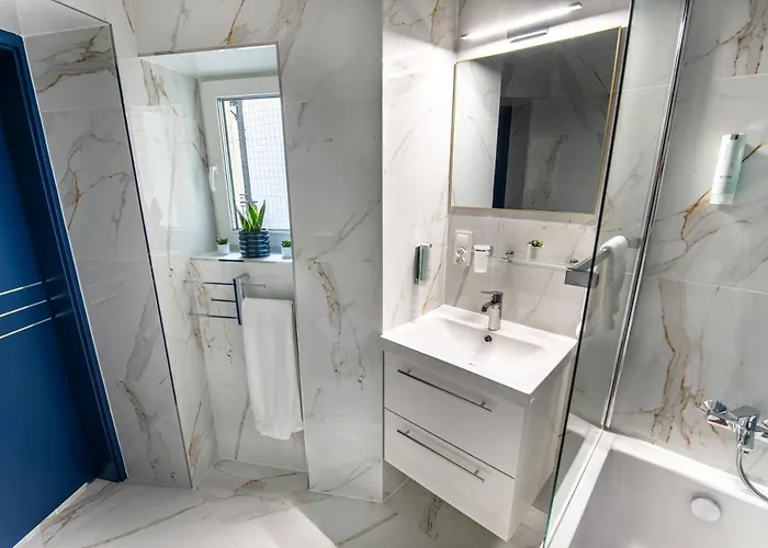 Yeti & Wilka W Centrum Chorzowa - Yeti *