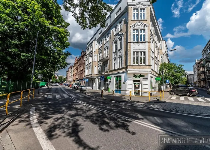 Yeti & Wilka W Centrum Chorzowa - Yeti *